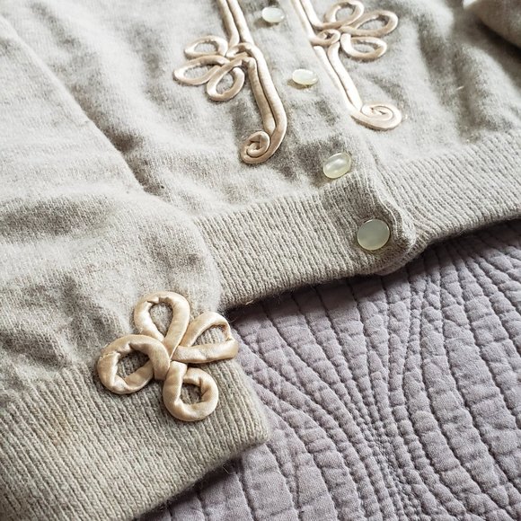 Vintage Ladies Cardigan - Picture 4 of 9